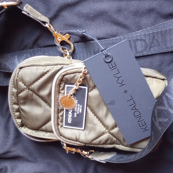 NWT Kendall and Kylie Cross body or arm wear bag,with wide elastic - Picture 4 of 4